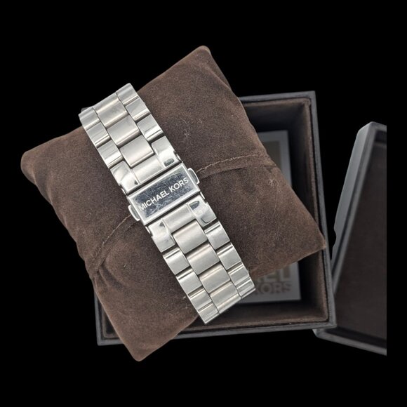 Michael Kors MK5076 Runway Chronograph Silver Ladies Watch - Picture 4 of 5